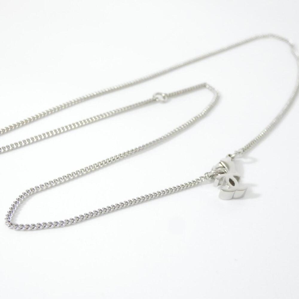 CHANEL Authentic White Necklace - Picture 4 of 5